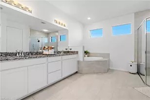 209 SW 10th Pl, Cape Coral, FL 33991 - Photo 4