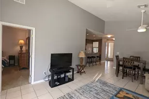 4270 Avian Avenue, Fort Myers, FL 33916 - Photo 10