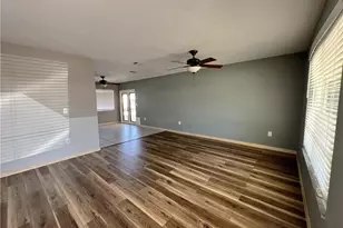 4040 S Edgewater Cir, Labelle, FL 33935 - Photo 2