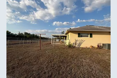 3951 2nd Ave SE, Naples, FL 34117 - Photo 4