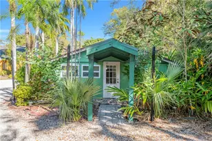 184 W Mariana Ave, North Fort Myers, FL 33903 - Photo 10