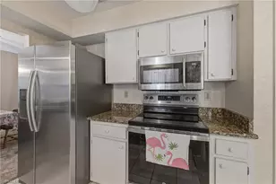 908 SE 21st Terrace, Cape Coral, FL 33990 - Photo 10