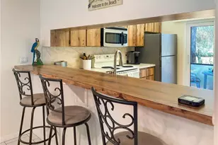 4070 Looking Glass Ln, Naples, FL 34112 - Photo 6