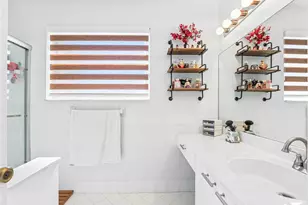 15111 NW 8th St, Pembroke Pines, FL 33028 - Photo 32