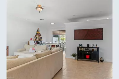 15111 NW 8th St, Pembroke Pines, FL 33028 - Photo 8