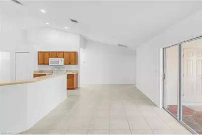 2236 SE 11th Pl, Cape Coral, FL 33990 - Photo 12