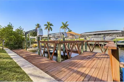 2236 SE 11th Pl, Cape Coral, FL 33990 - Photo 30