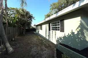 1354 Stadler Dr, Fort Myers, FL 33901 - Photo 4