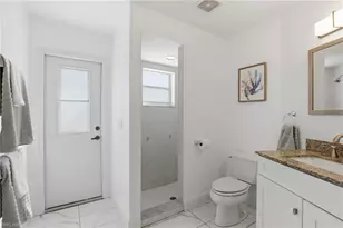 828 SW 52nd St, Cape Coral, FL 33914 - Photo 18