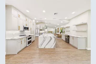 6840 Hendry Creek Dr, Fort Myers, FL 33908 - Photo 4