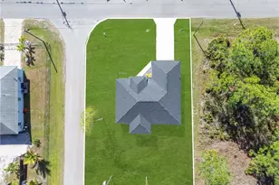 2700 42nd St W, Lehigh Acres, FL 33971 - Photo 6