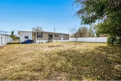 7638 Peyraud Dr, North Fort Myers, FL 33917 - Photo 32