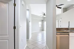 12151 Summergate Cir, Fort Myers, FL 33913 - Photo 6