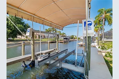 5222 Nautilus Dr, Cape Coral, FL 33904 - Photo 38