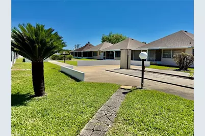 318 Joel Blvd, Lehigh Acres, FL 33936 - Photo 8