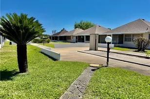 318 Joel Blvd, Lehigh Acres, FL 33936 - Photo 8