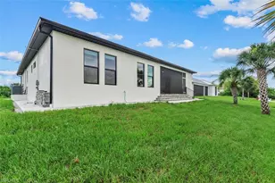 14166 Fort Worth Cir, Port Charlotte, FL 33981 - Photo 12