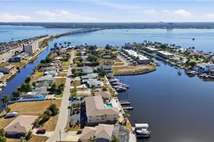 1714 Bikini Ct, Cape Coral, FL 33904 - Photo 44