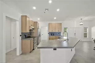 2200 NE 9th Ave, Cape Coral, FL 33909 - Photo 6