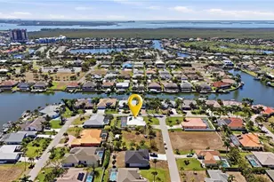 5309 SW 19th Pl, Cape Coral, FL 33914 - Photo 4