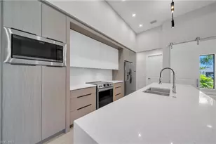 2858 SW 25th Pl, Cape Coral, FL 33914 - Photo 4