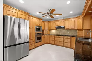 2193 Macadamia St, Saint James City, FL 33956 - Photo 4