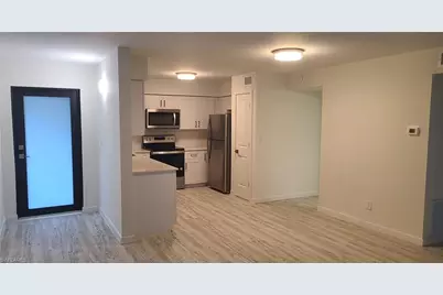 2610 Providence St #3, Fort Myers, FL 33916 - Photo 4