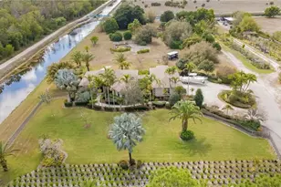 7350 Green Acre Ln, Fort Myers, FL 33912 - Photo 2