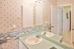 1401 McGregor Park Cir, Fort Myers, FL 33908 - Photo 18