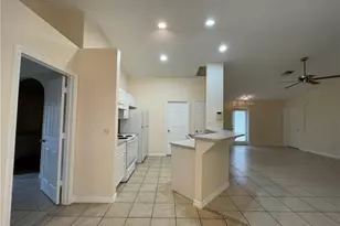 606 SW 27th Terrace, Cape Coral, FL 33914 - Photo 6