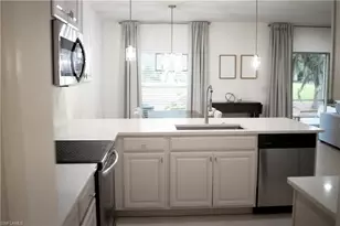 12109 Palm Cove St, Fort Myers, FL 33913 - Photo 10