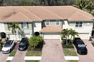 12109 Palm Cove St, Fort Myers, FL 33913 - Photo 6