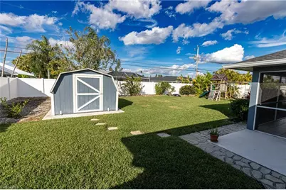 417 SE 21st Ter, Cape Coral, FL 33990 - Photo 2