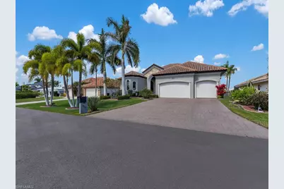 511 SW 53rd Ter, Cape Coral, FL 33914 - Photo 2
