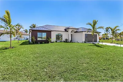 3321 SW 29th Ave, Cape Coral, FL 33914 - Photo 4