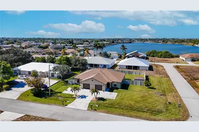 526-528 SE 5th Pl, Cape Coral, FL 33990 - Photo 2