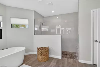 230 NE 18th St, Cape Coral, FL 33909 - Photo 16