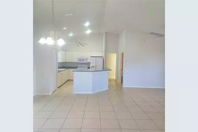 3315 SW 8th Ct, Cape Coral, FL 33914 - Photo 6