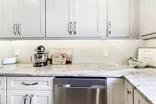 7208 St Anns Ct, Fort Myers, FL 33908 - Photo 12