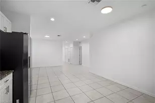 3309 Armstrong Ct, Fort Myers, FL 33916 - Photo 10