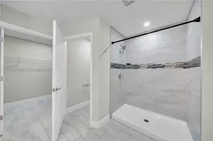 4326 NE 24th Pl, Cape Coral, FL 33909 - Photo 16
