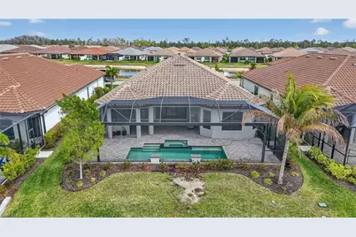 17426 Terracina Dr, Fort Myers, FL 33913 - Photo 10