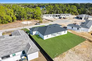 4991 Fairway Ct, Lehigh Acres, FL 33973 - Photo 4