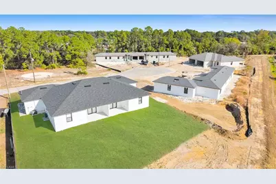 4989 Fairway Ct, Lehigh Acres, FL 33973 - Photo 6