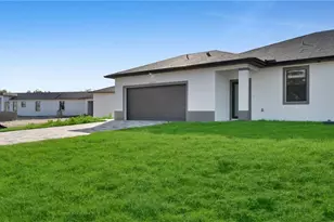 4989 Fairway Ct, Lehigh Acres, FL 33973 - Photo 8