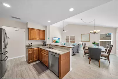 15069 Cloverdale Dr, Fort Myers, FL 33919 - Photo 8