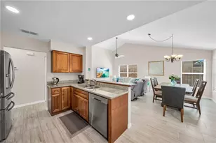 15069 Cloverdale Dr, Fort Myers, FL 33919 - Photo 8