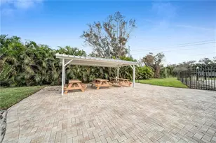 15069 Cloverdale Dr, Fort Myers, FL 33919 - Photo 34