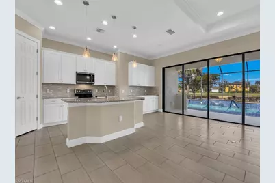 10093 Avalon Lake Cir, Fort Myers, FL 33913 - Photo 10