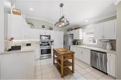 4591 Diploma Ct, Lehigh Acres, FL 33971 - Photo 10